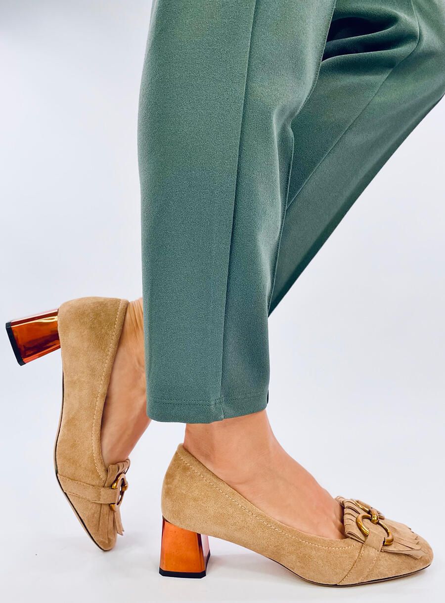 Décolleté beige con tacco color rame