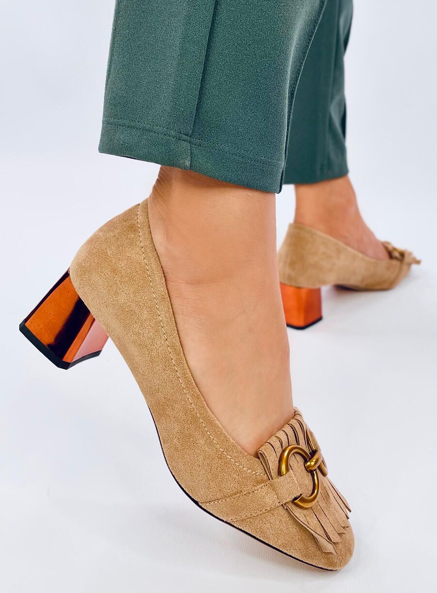 Décolleté beige con tacco color rame