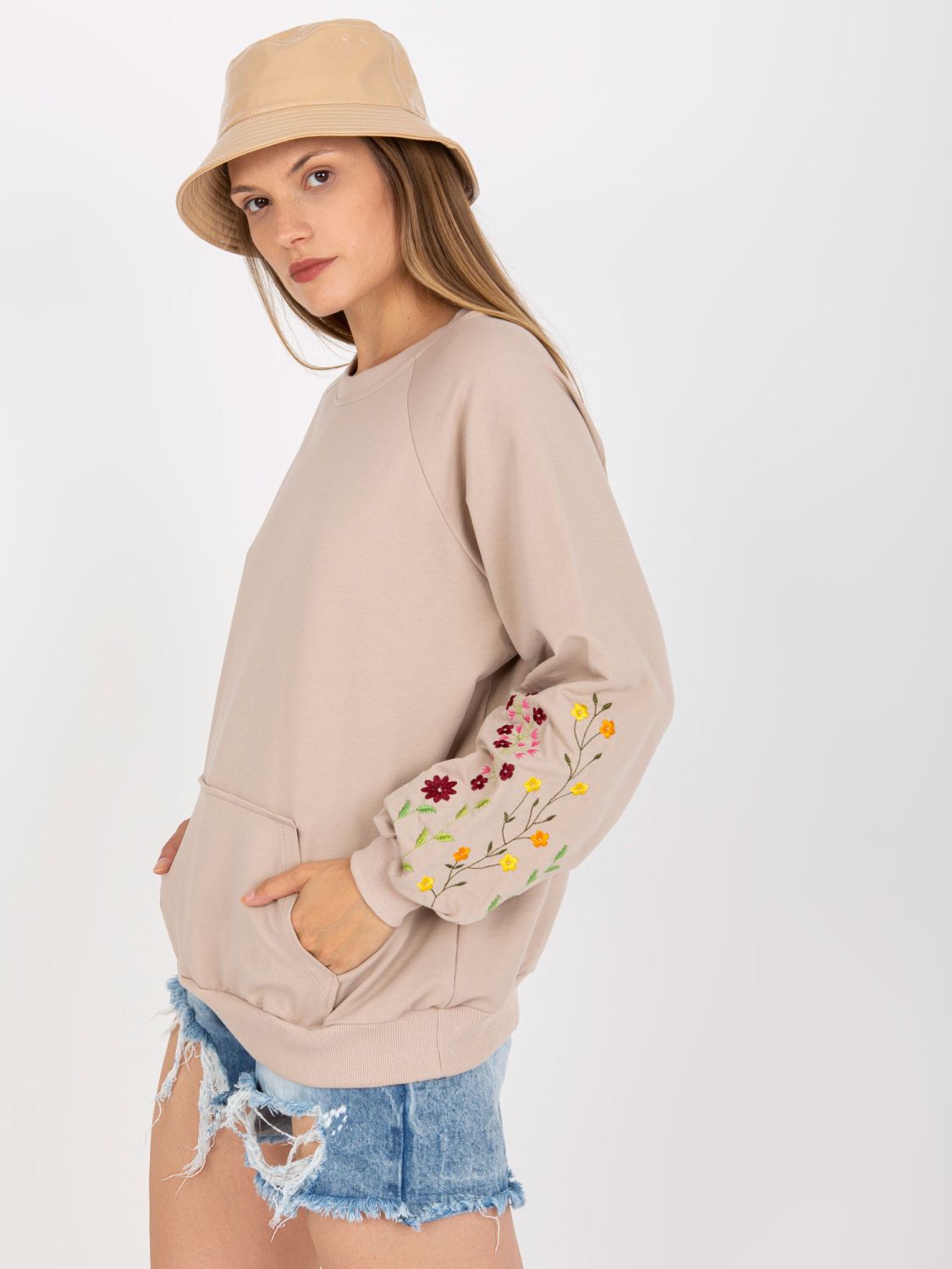 Felpa beige senza cappuccio con ricamo sulle maniche RUE PARIS