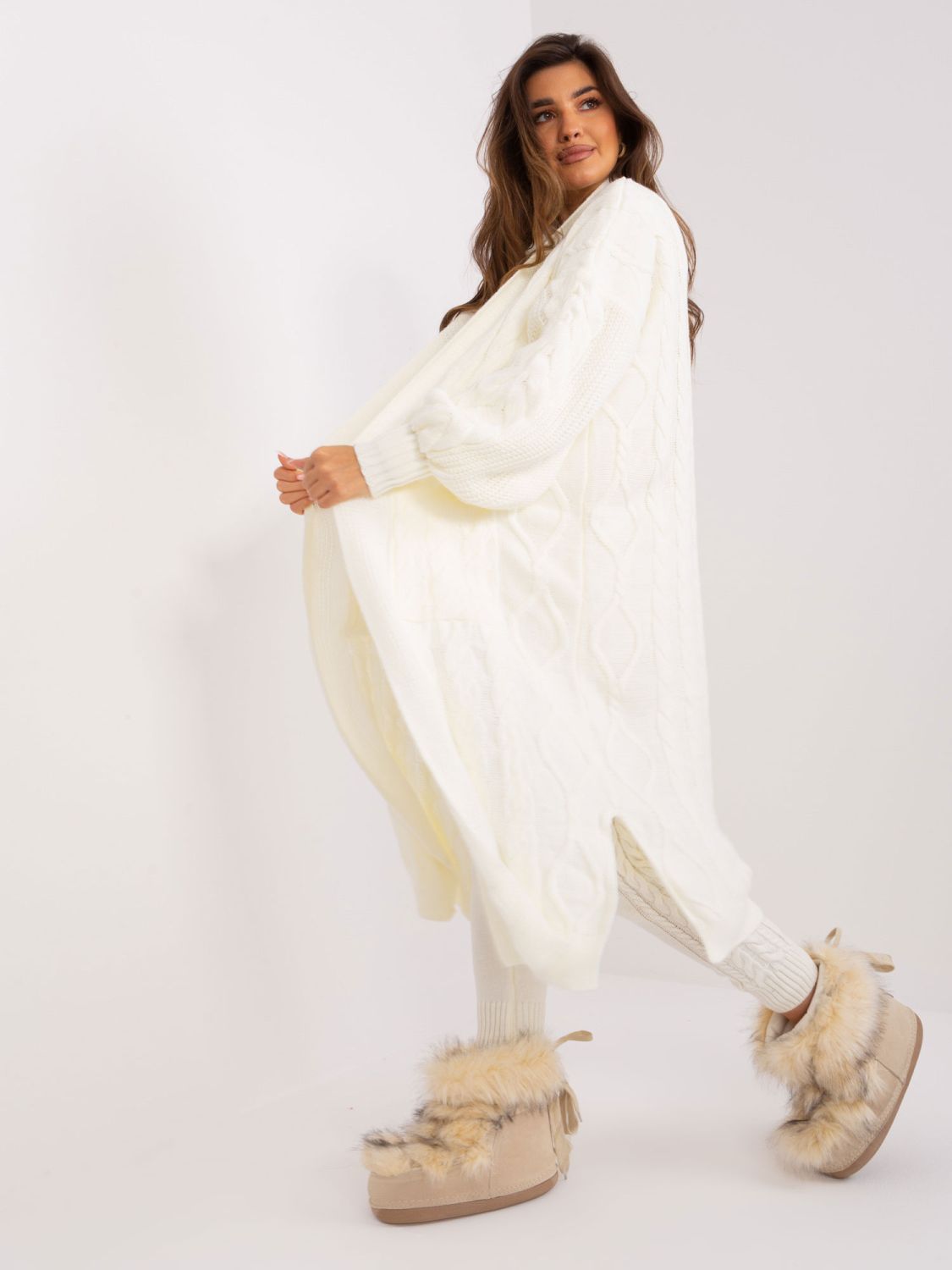 Cardigan lungo ecru in lana