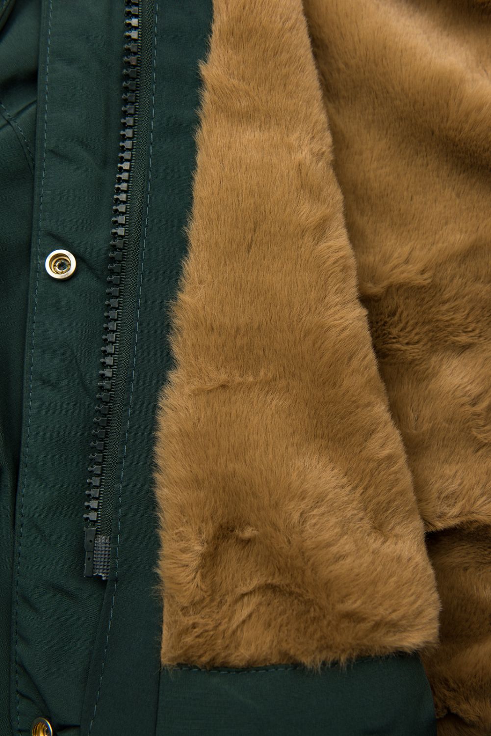 Tamno zelena zimska jakna/parka sa smeđim plišem