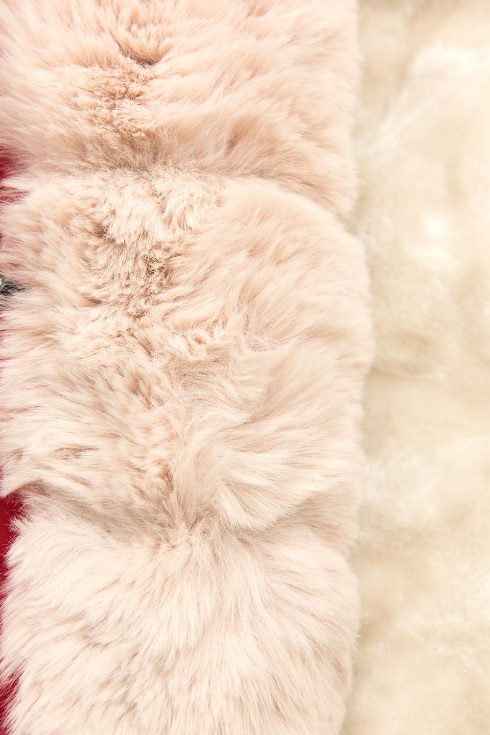 Parka rossa con bordo in pelliccia