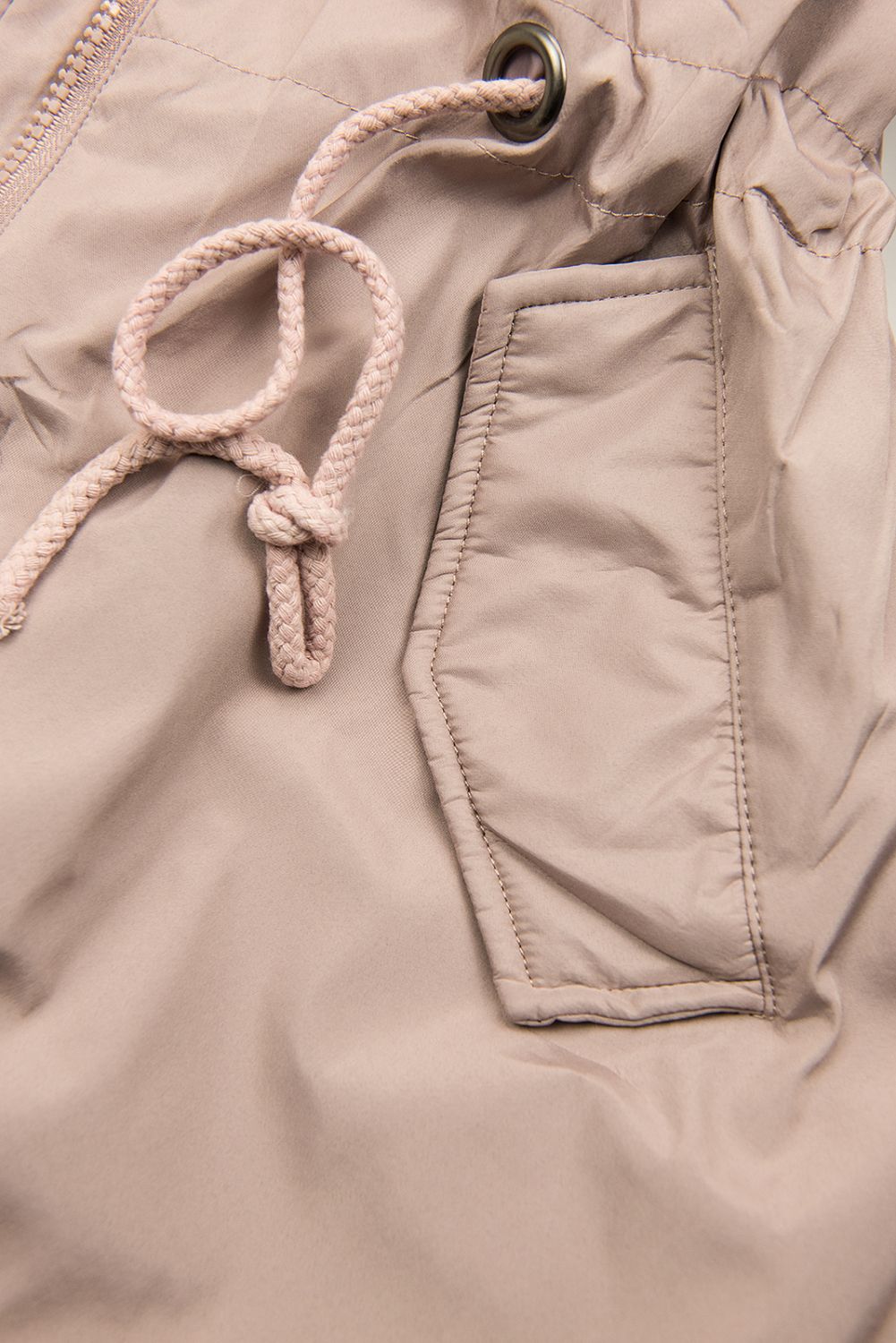 Parka invernale in colore rosa antico con pelliccia