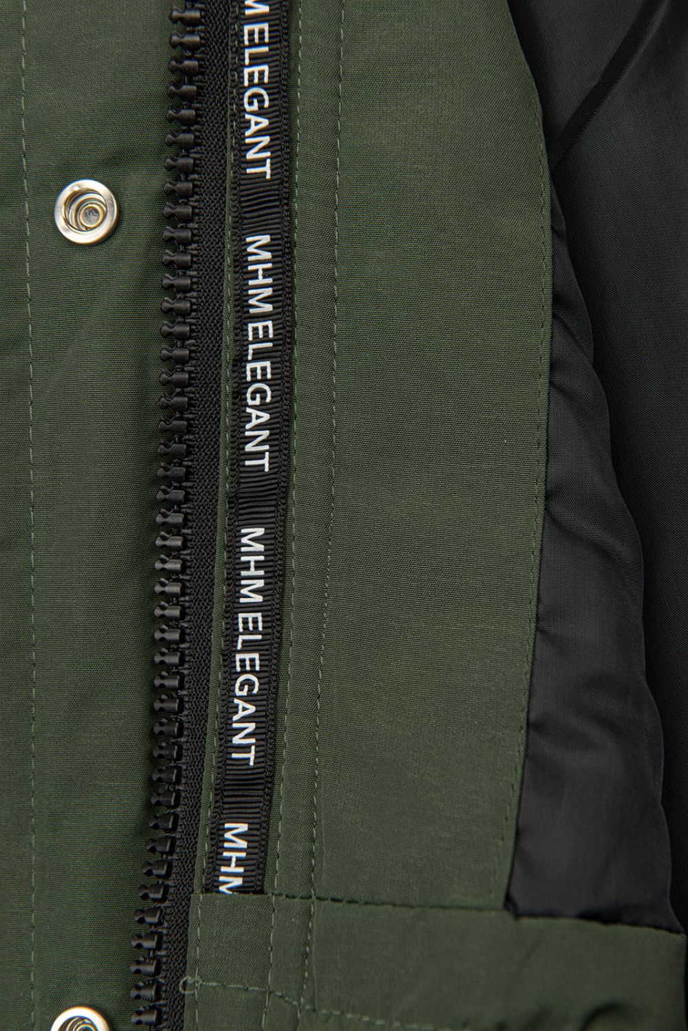 Parka di transizione kaki con fodera nera