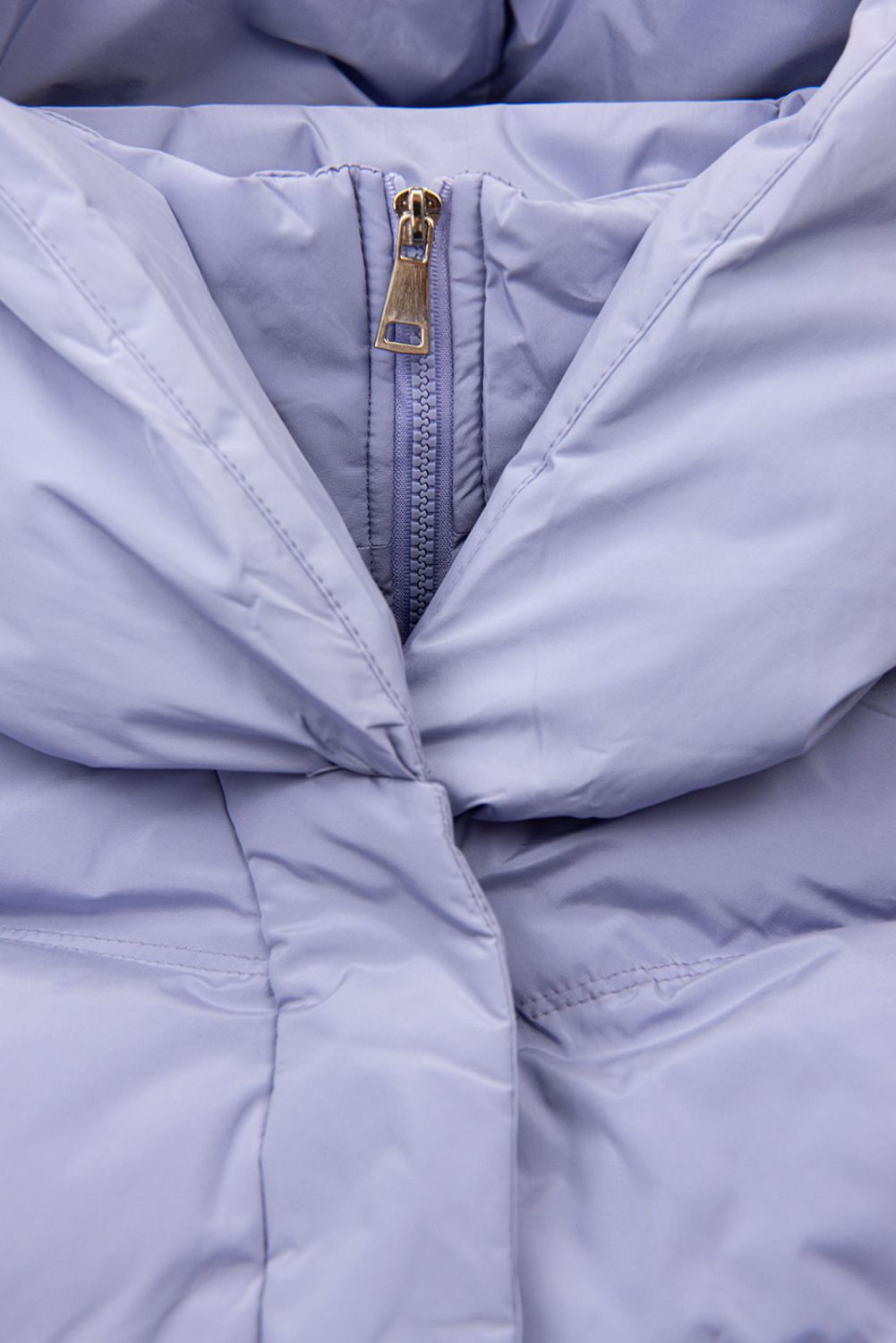 Gilet invernale viola chiaro con cappuccio