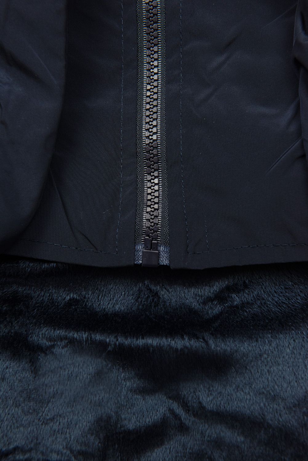 Gilet invernale blu scuro con cappuccio