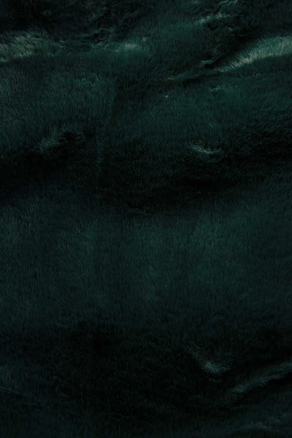 Giacca invernale verde scuro con ampio cappuccio