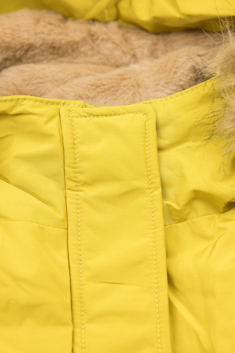 Parka giallo limone invernale con fodera beige
