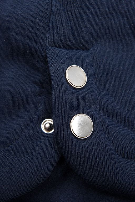 Felpa blu scuro estesa con cappuccio
