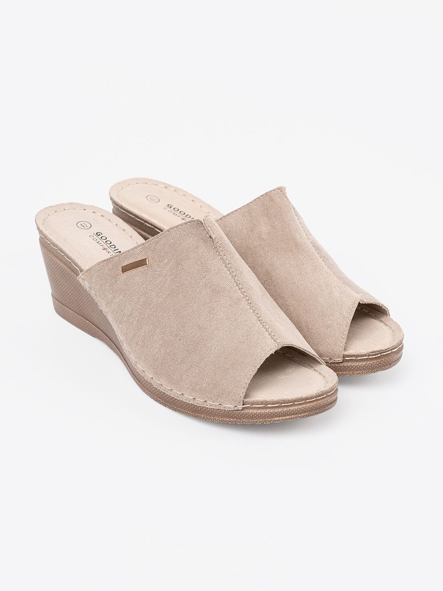 Beige ženske papuče na platformi