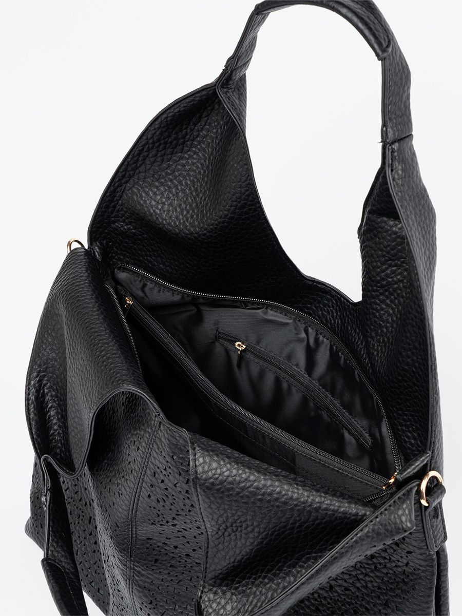 Borsa nera perforata a spalla