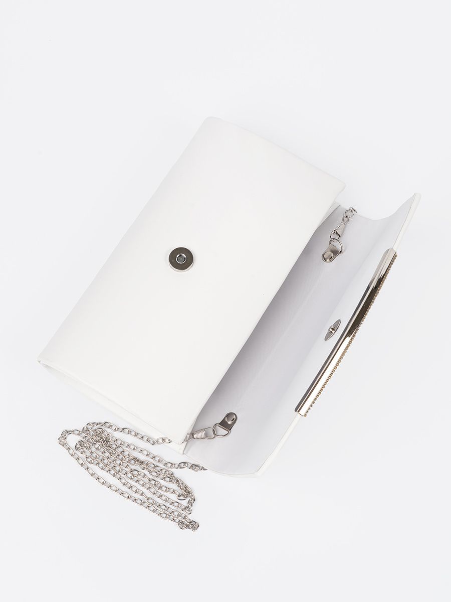 Clutch bianca con catena