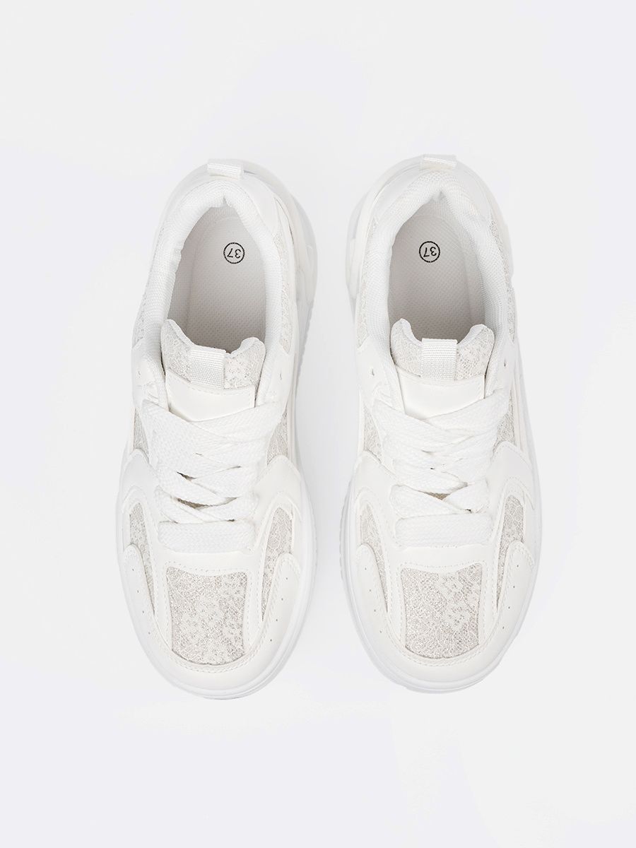 Sneakers bianche con pizzo