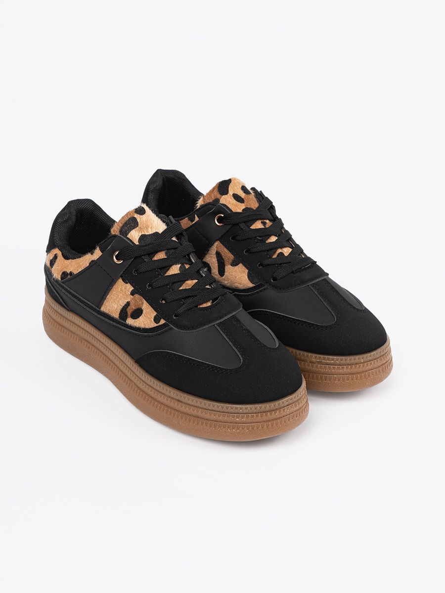 Sneakers nere da donna con dettagli leopardati