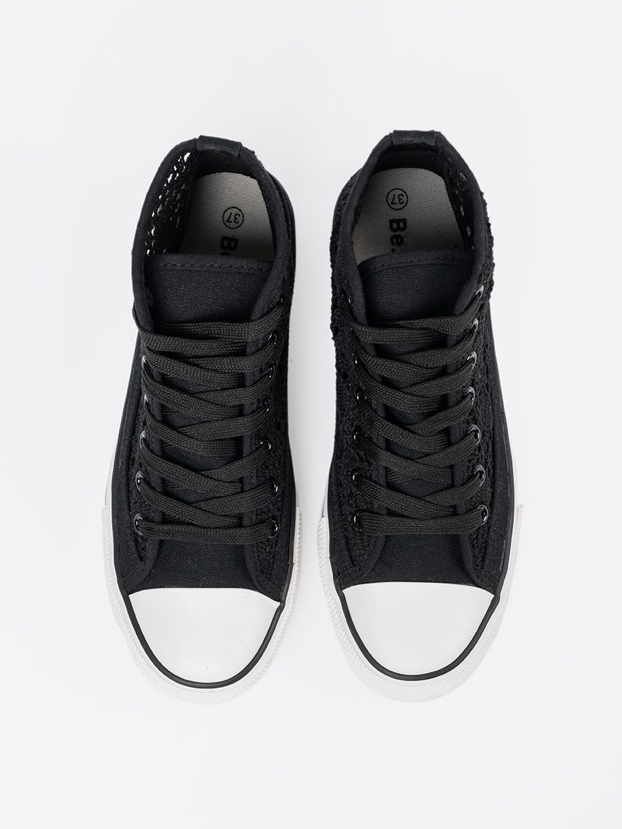 Sneakers nere perforate