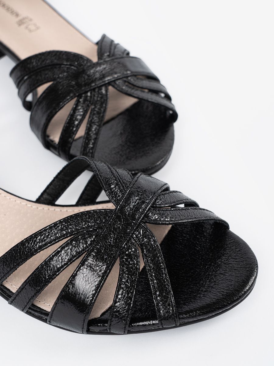 Sandali eleganti neri con tacco basso