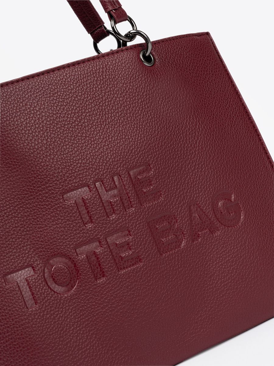 Borsa tote bordeaux con scritta in rilievo