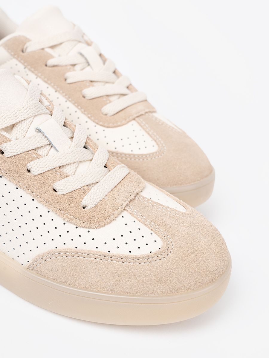 Sneakers perforati beige chiaro