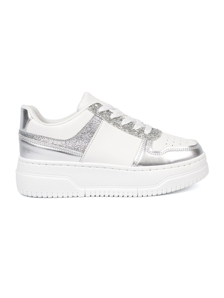 Sneakers bianche e argento con dettagli lucidi