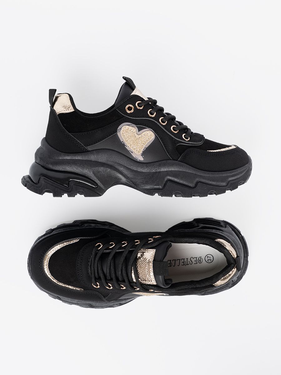 Sneakers nere con cuore dorato