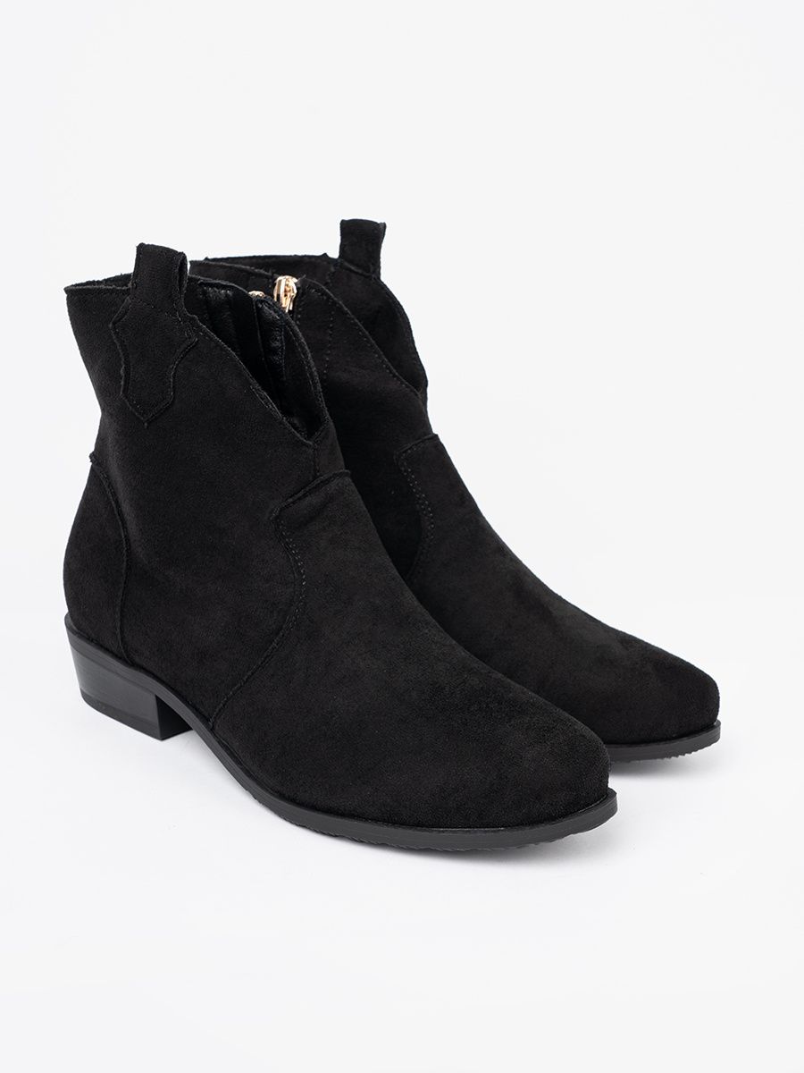 Stivaletti neri in suede