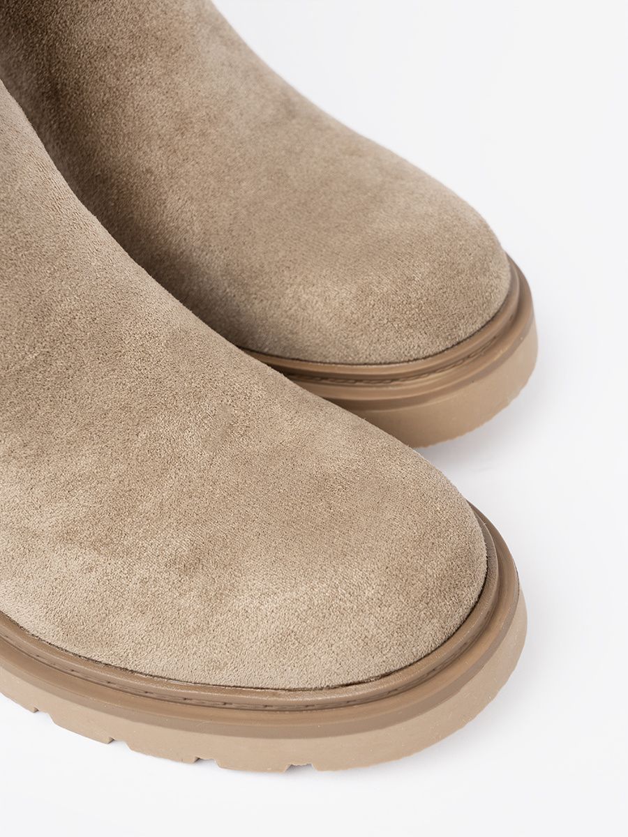 Stivaletti beige con suola spessa