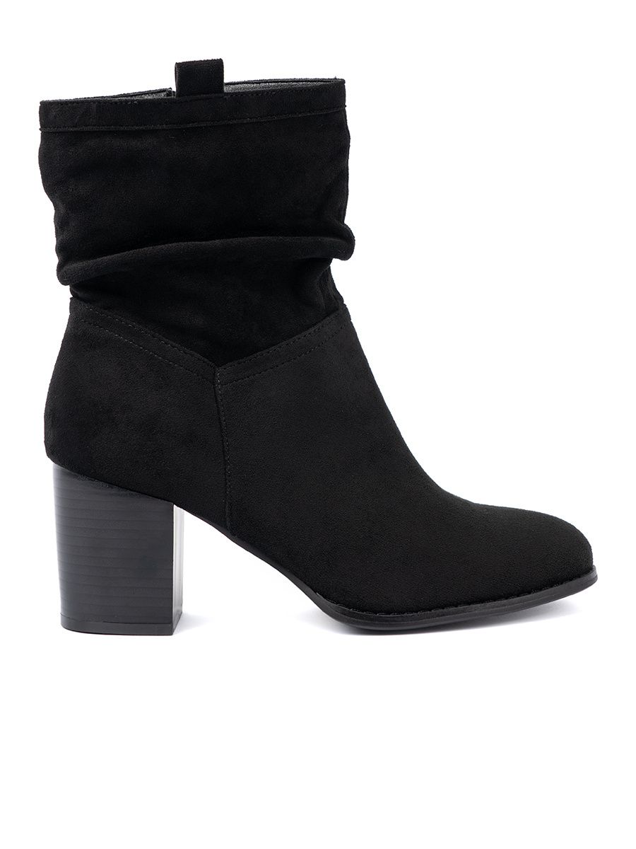 Stivaletti neri in suede con tacco a blocco e gambale arricciato