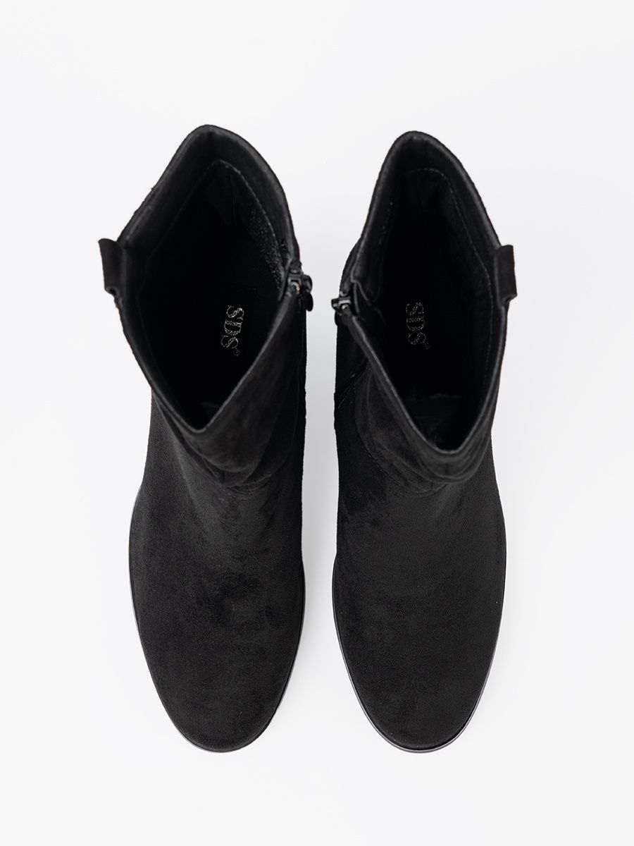 Stivaletti neri in suede con tacco a blocco e gambale arricciato