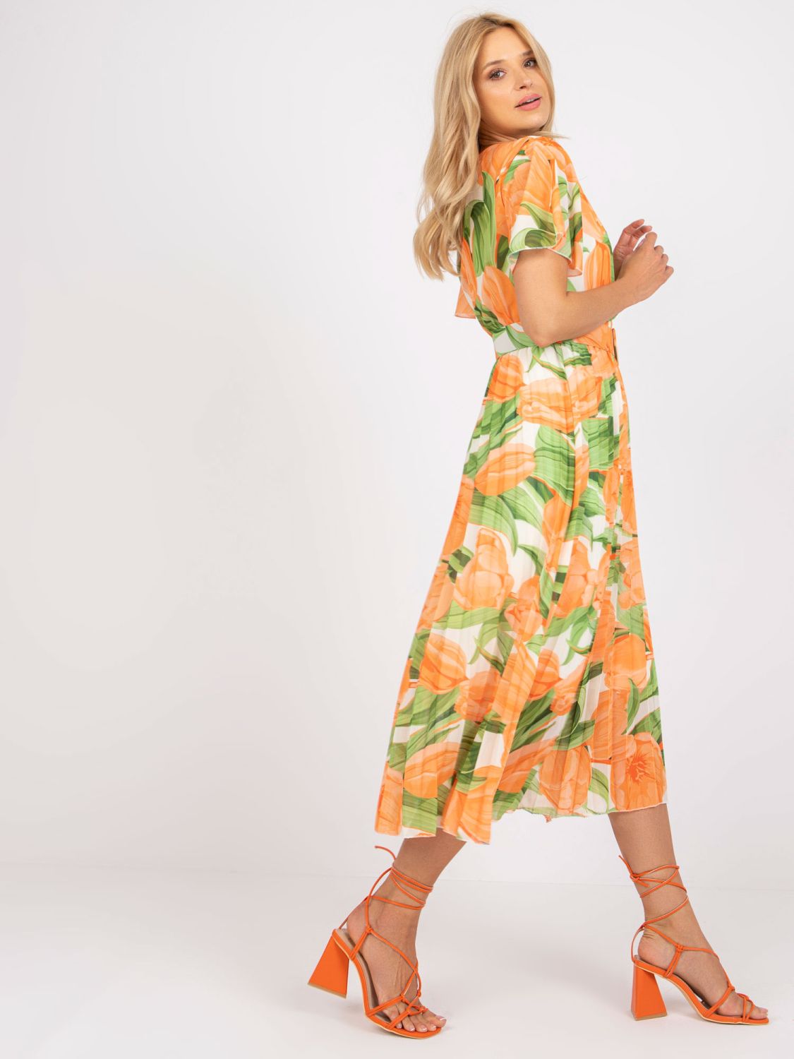 Abito midi floreale in arancione