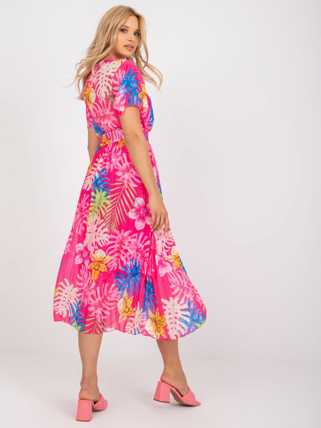 Elegante abito midi in rosa scuro