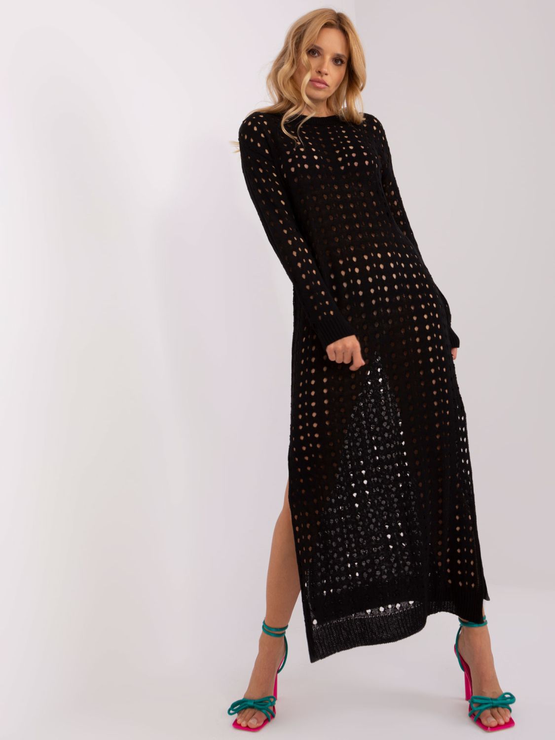 Abito maxi da spiaggia nero con spacco