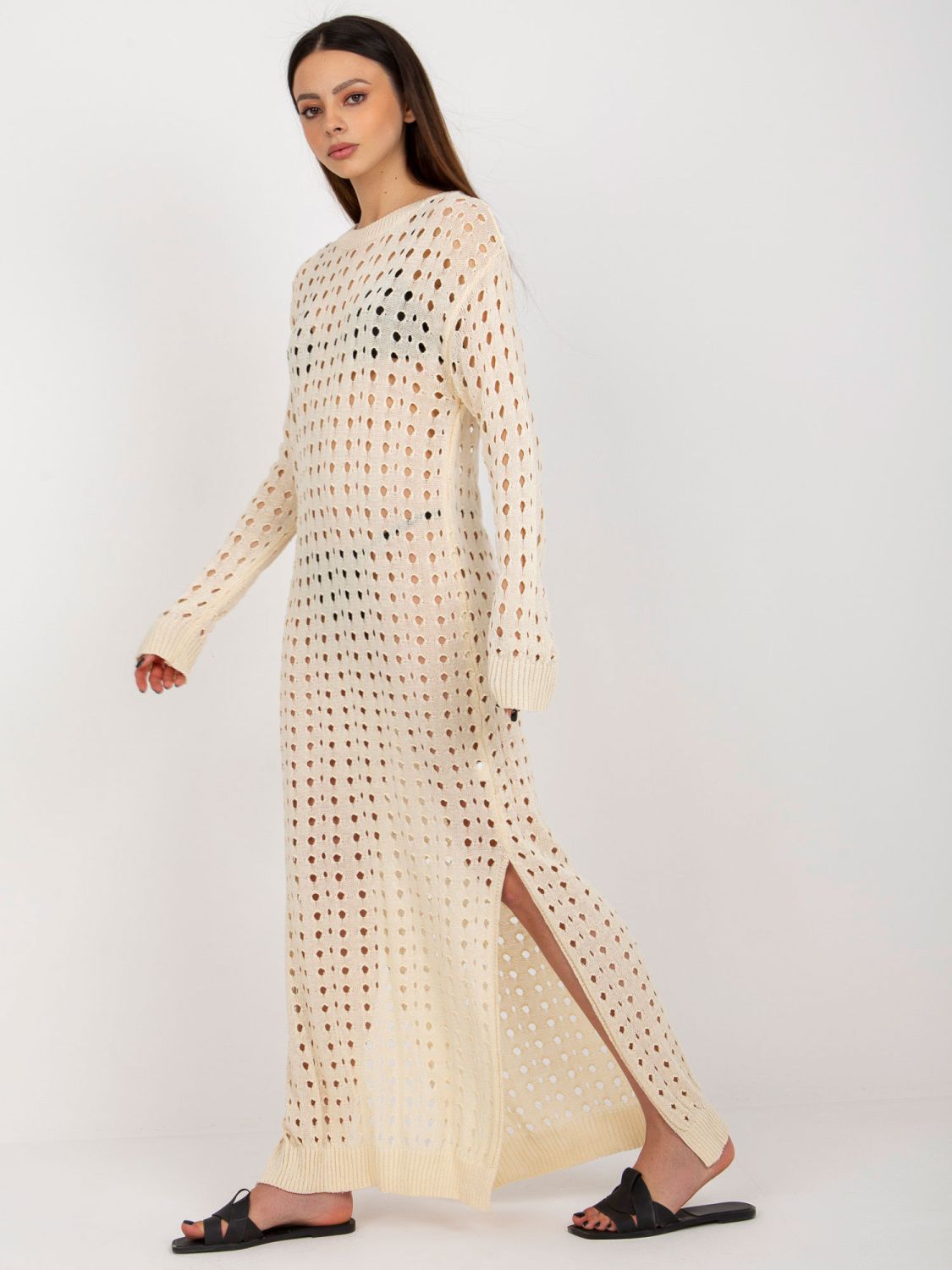 Abito estivo in maglia beige chiaro