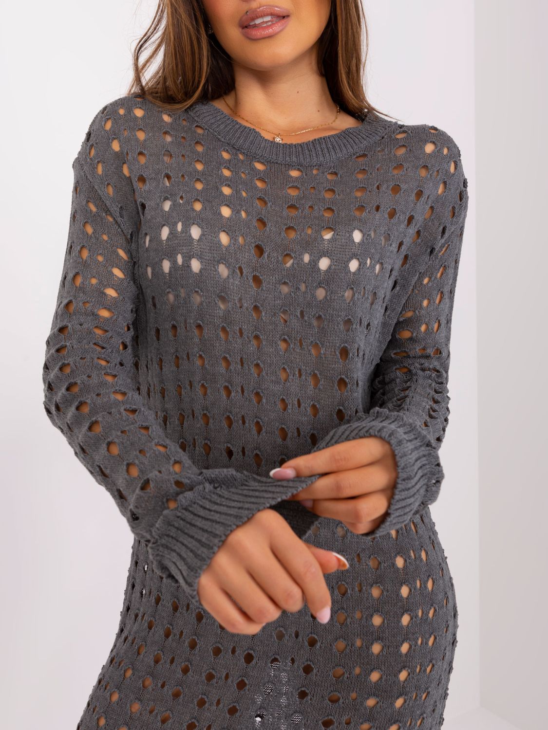 Abito maxi grigio scuro in maglia con maniche lunghe