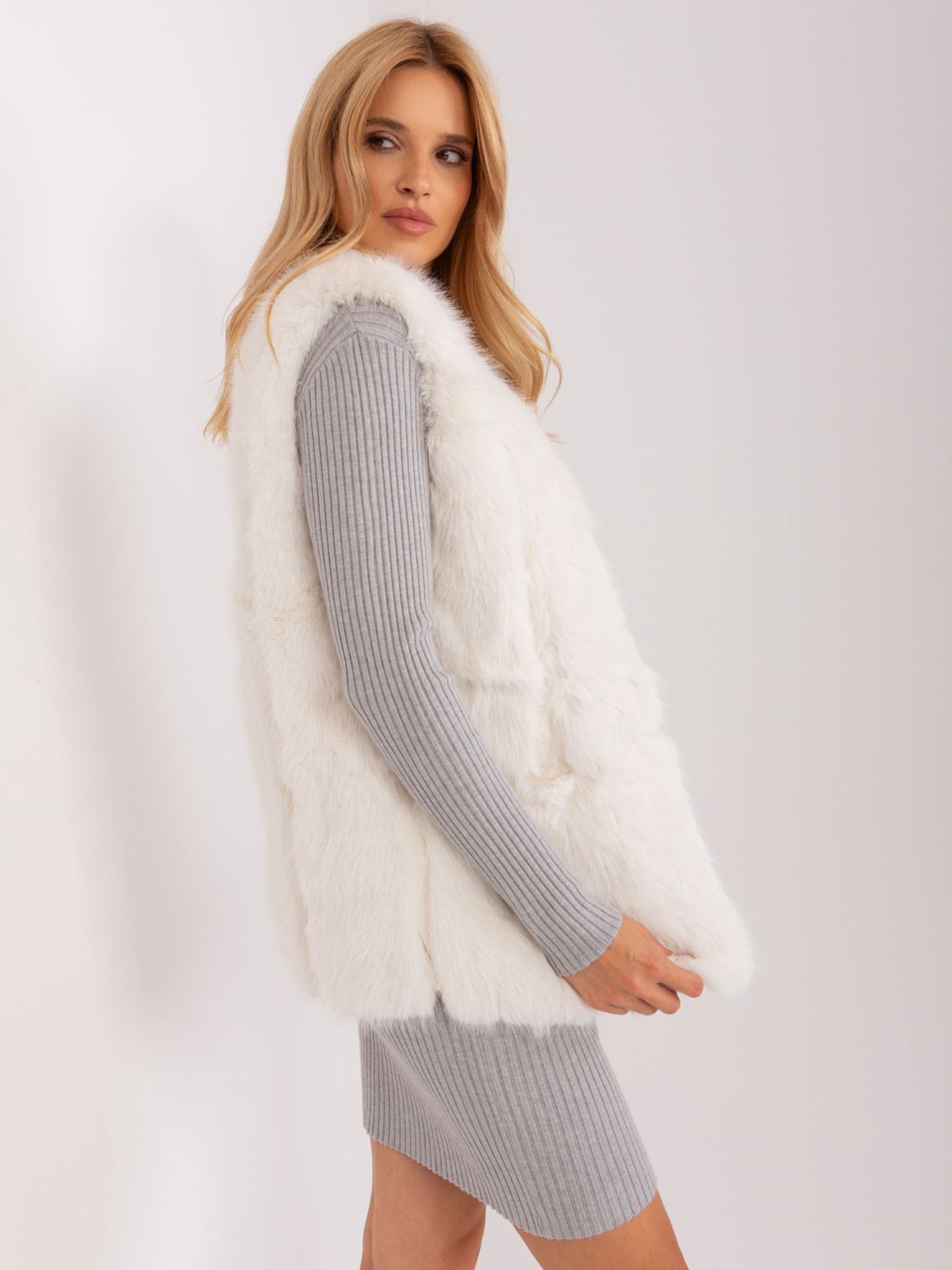 Gilet in pelliccia da donna Ecru