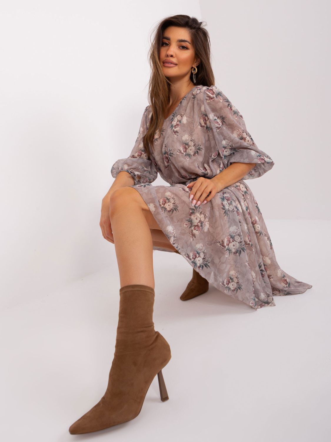 Abito beige floreale loose