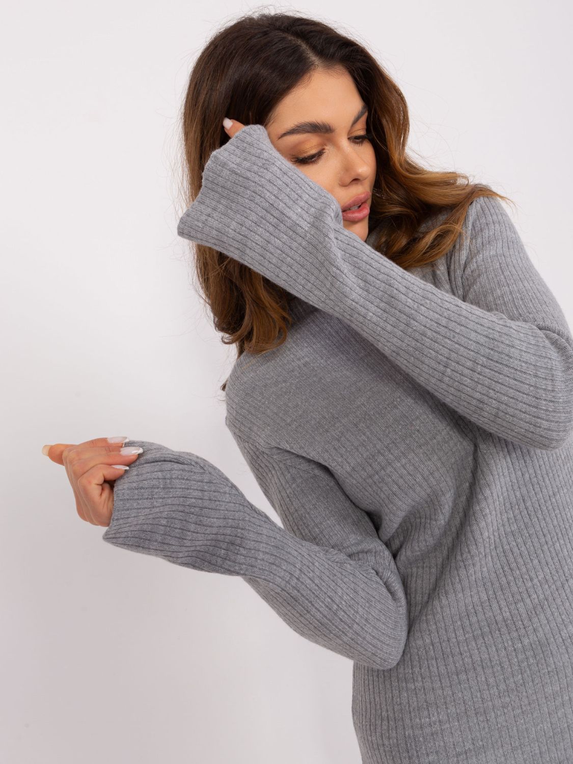 Elegantna siva midi haljina