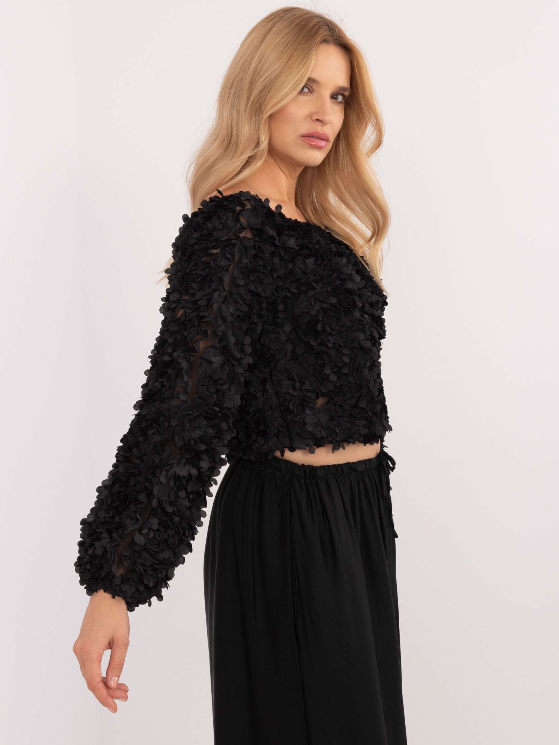 Elegantna bluza s dugim rukavima