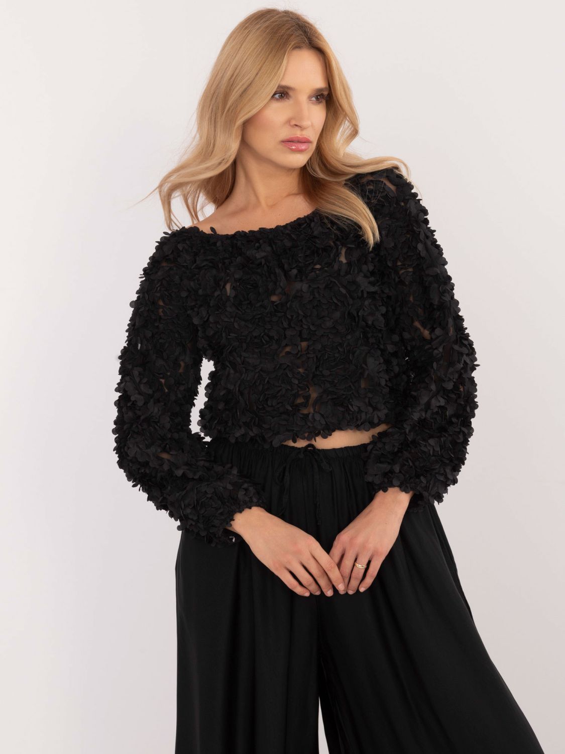 Elegantna bluza s dugim rukavima