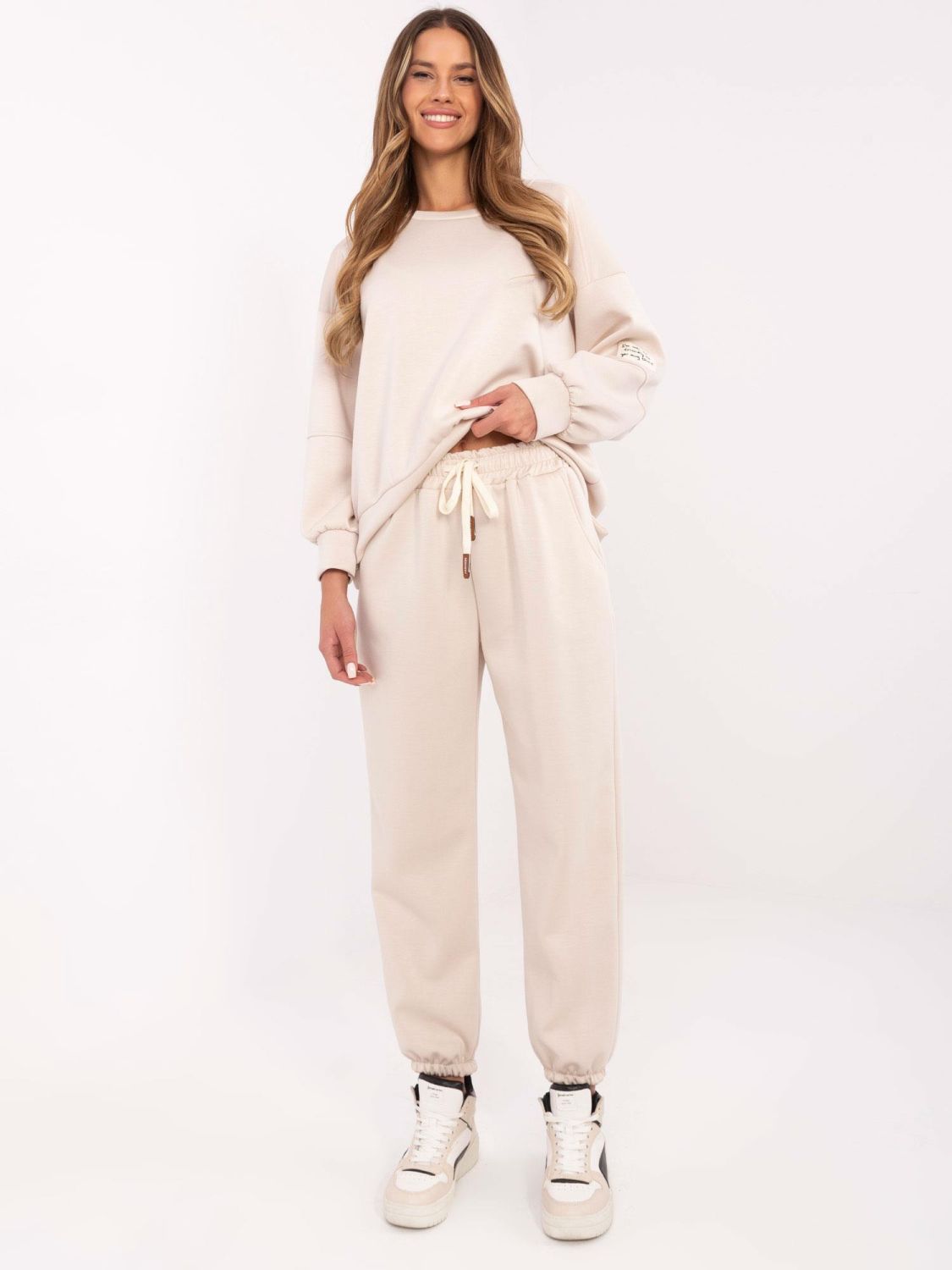 Bež komplet s dugim rukavima