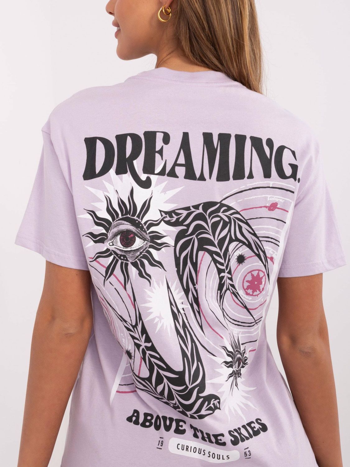 T-shirt viola stilosa con stampa