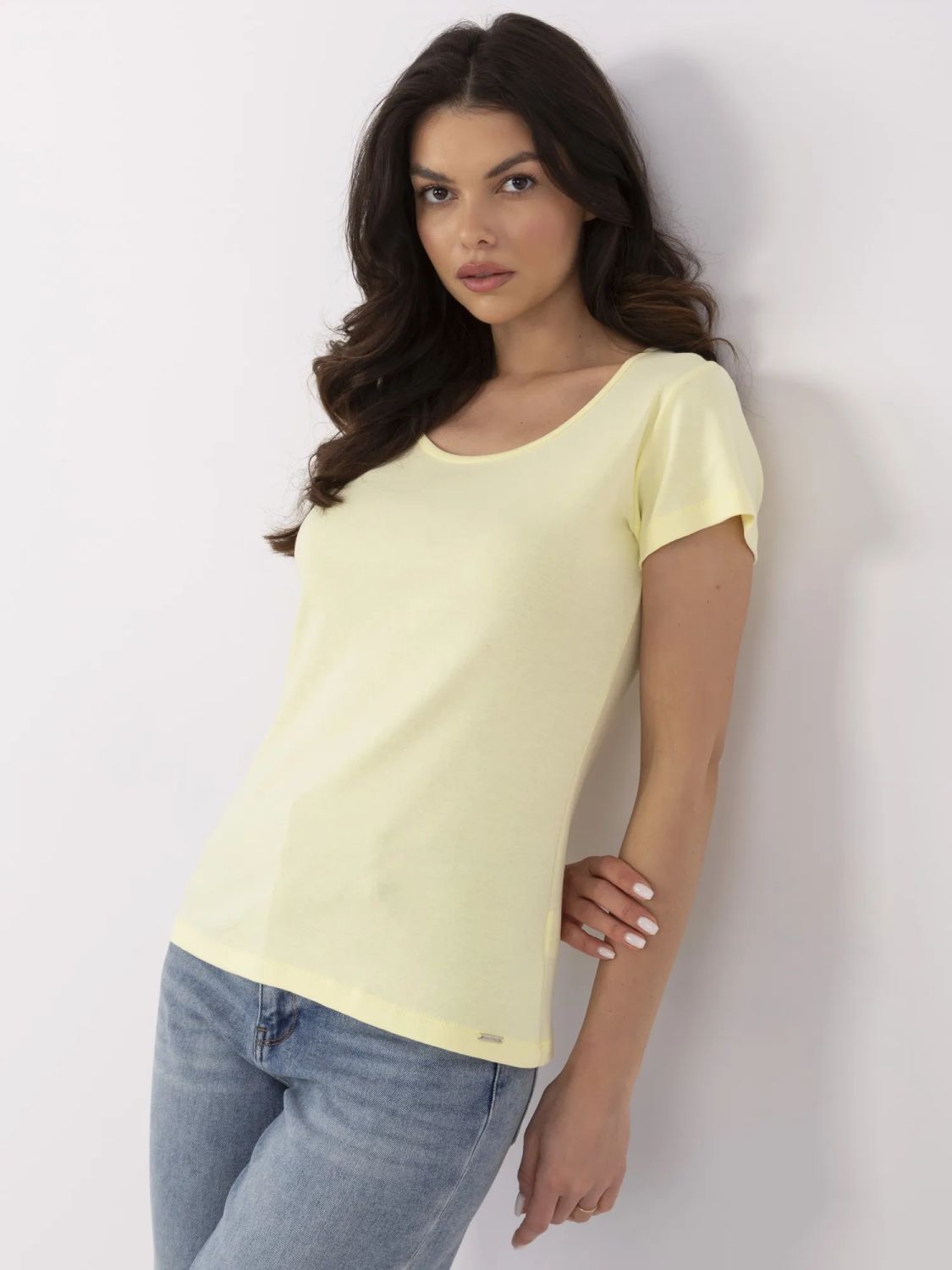 T-shirt gialla a maniche corte