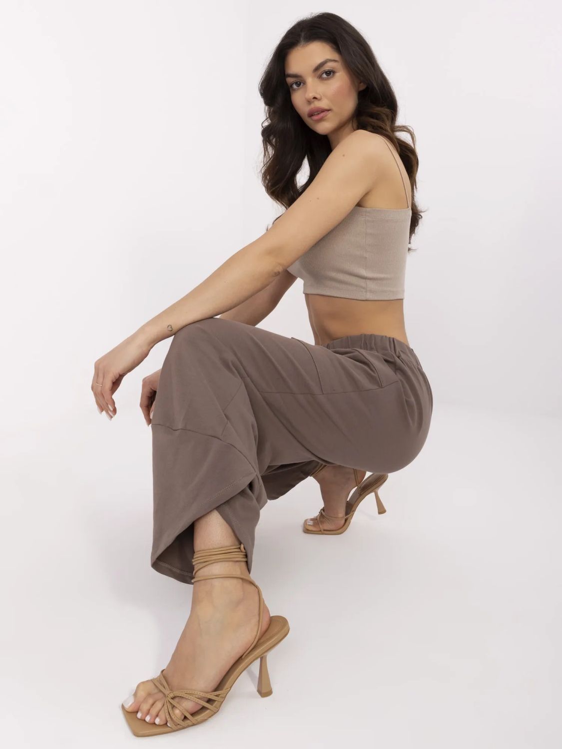 Pantaloni sportivi eleganti marroni