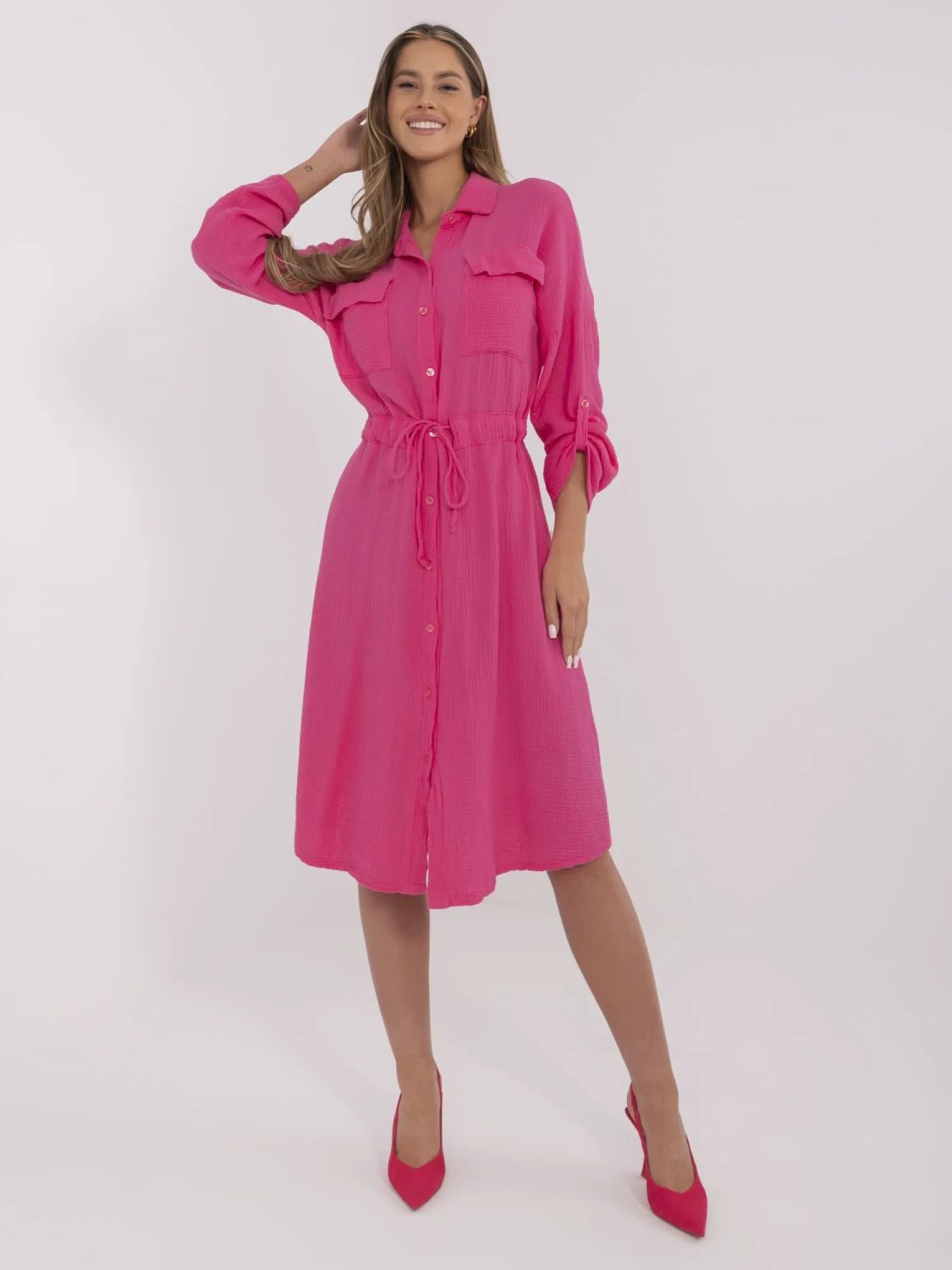 Abito midi elegante con maniche lunghe