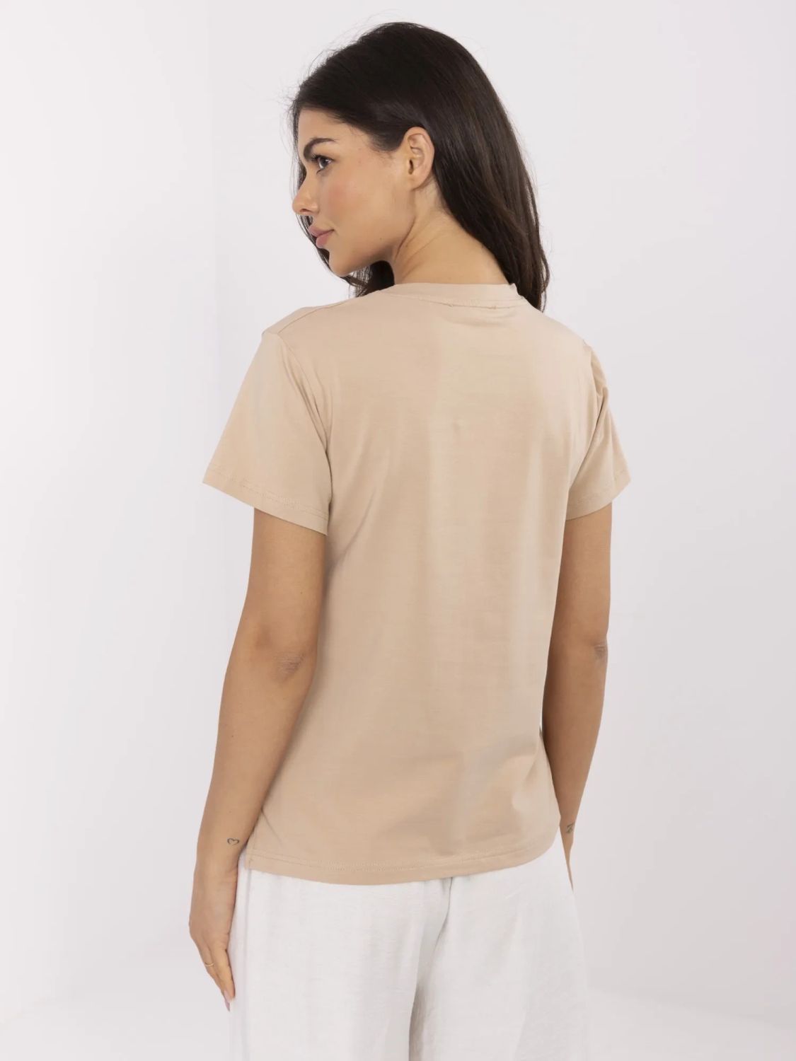 T-shirt stilosa con applicazione