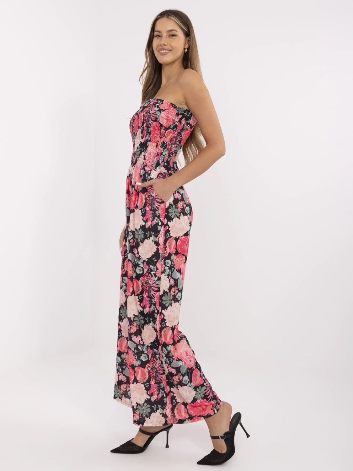 Tuta floreale con gambe larghe