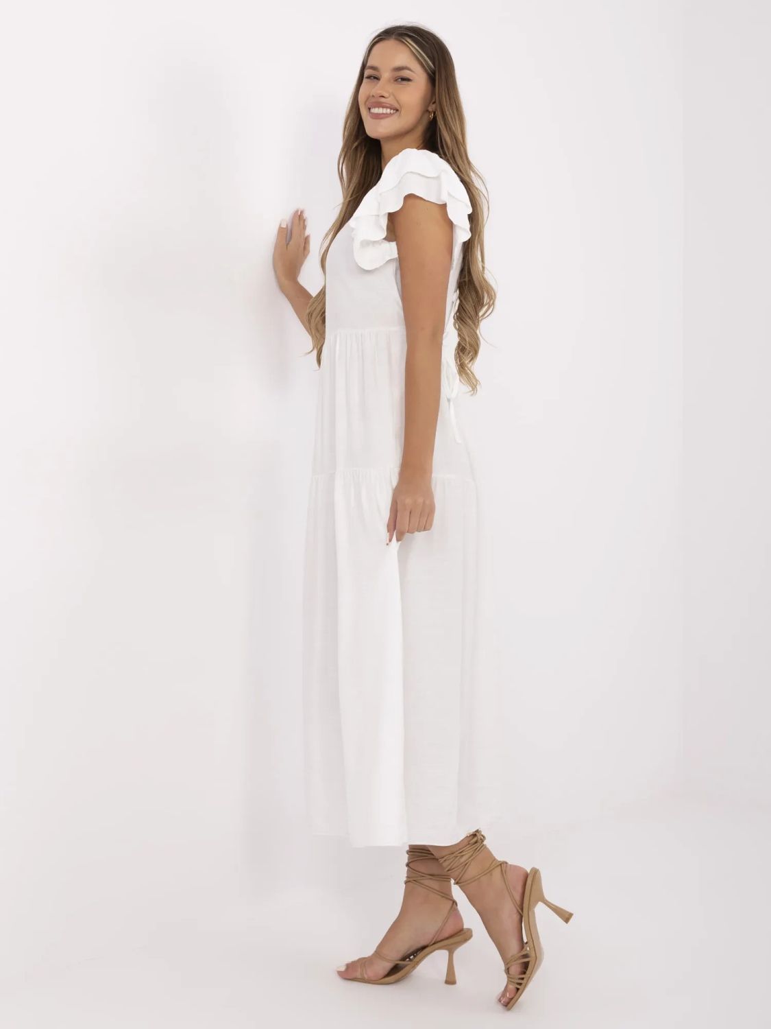 Elegante Abito Midi con Volant