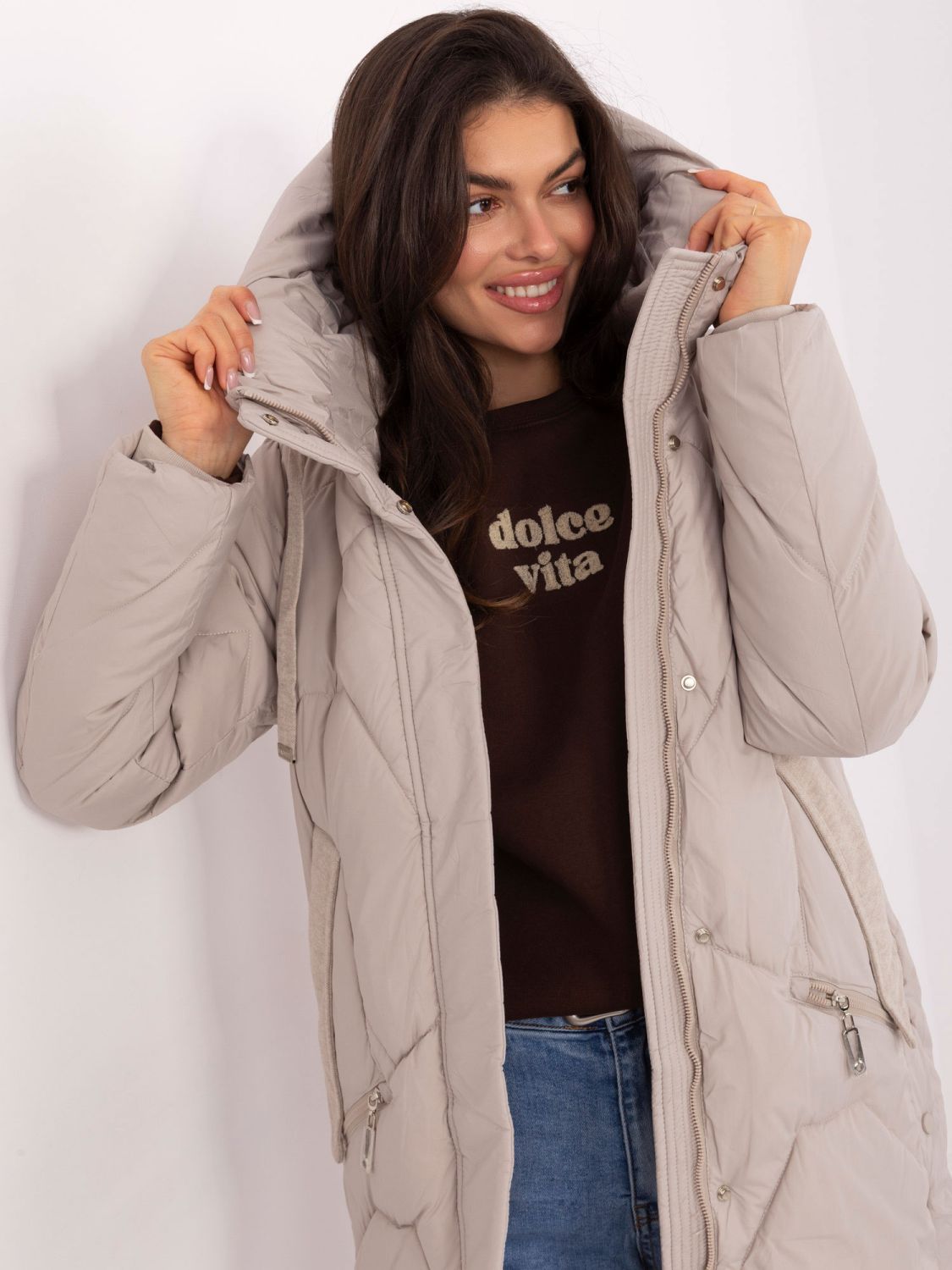 Cappotto lungo trapuntato beige con cappuccio