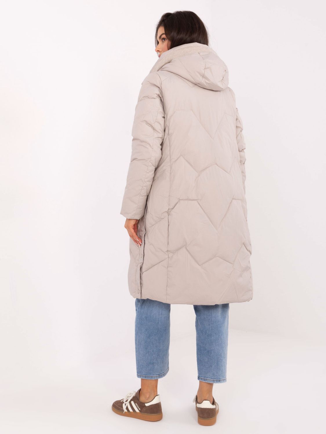 Cappotto lungo trapuntato beige con cappuccio