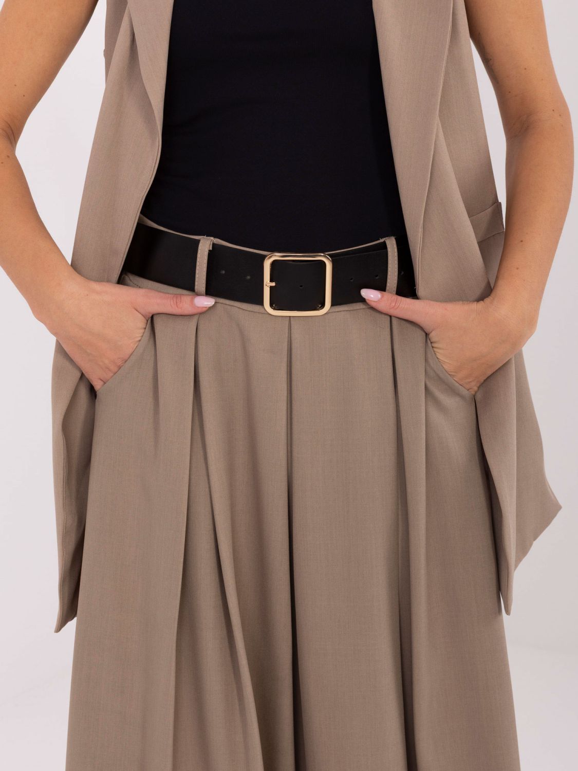 Gilet lungo elegante beige con fodera