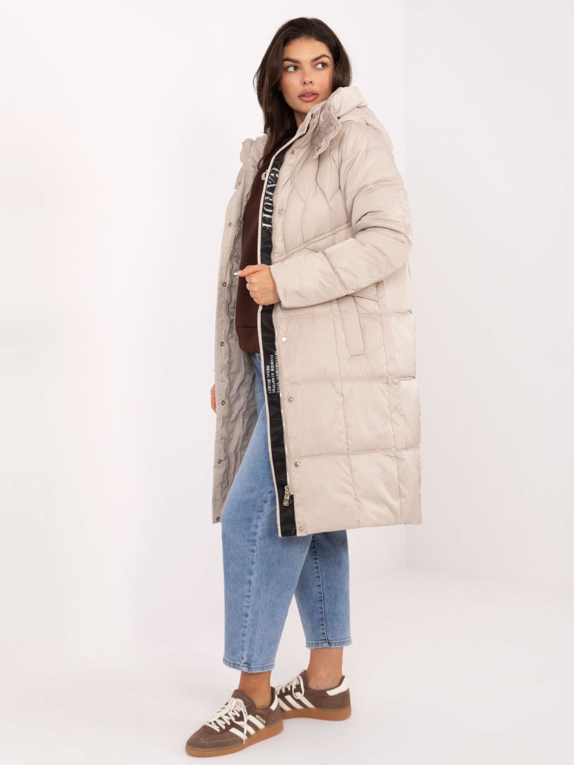 Cappotto lungo trapuntato beige con cappuccio